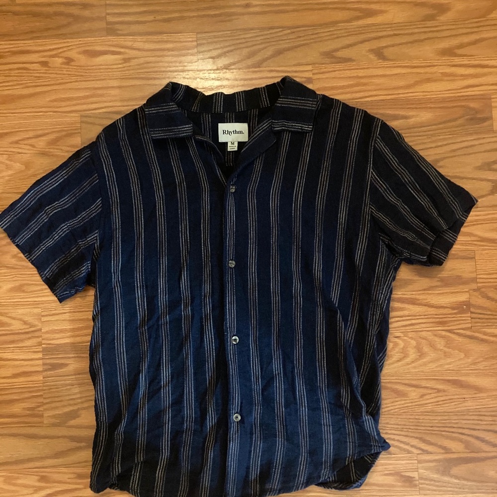 Rhythm. Linen SS button down